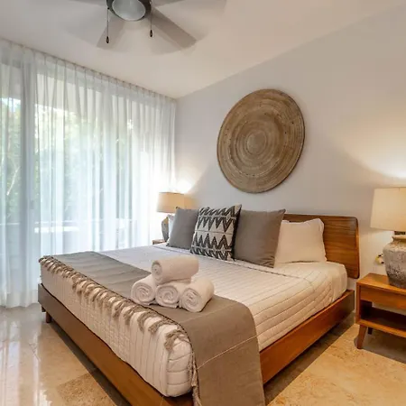 Lux 2br With Jungle Views, Pool, Gym At Nhoa Сasa de vacaciones *