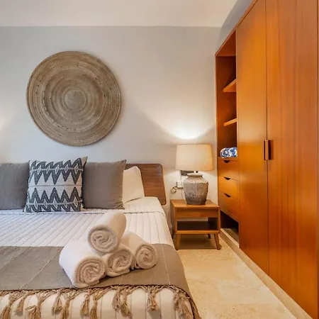 Сasa de vacaciones Lux 2br With Jungle Views, Pool, Gym At Nhoa *