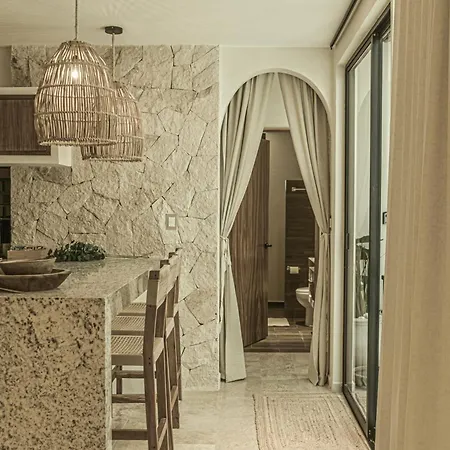 Luxury Penthouse-private Rooftop Pool-walkable Tulum