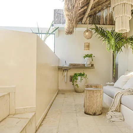 Luxury Penthouse-private Rooftop Pool-walkable Apartment Tulum