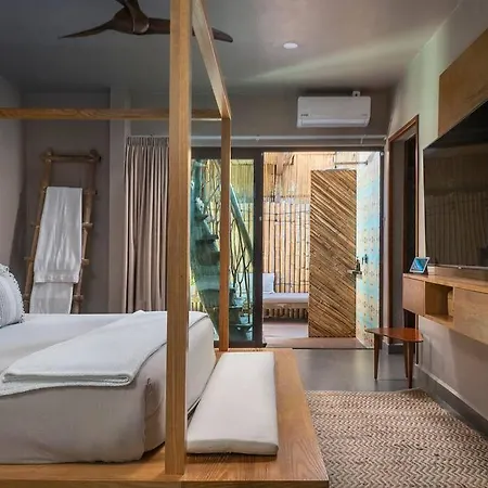 Luxury Vibes Pool With Jacuzzi Concierge 5br