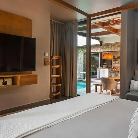 Luxury Vibes Pool With Jacuzzi Concierge 5br Villa *