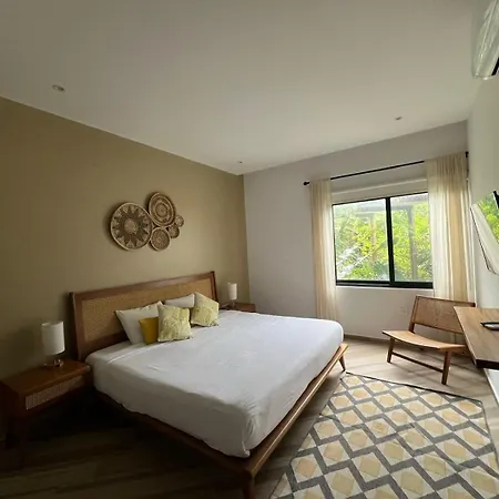 Oasis Yaaxlum * Tulum