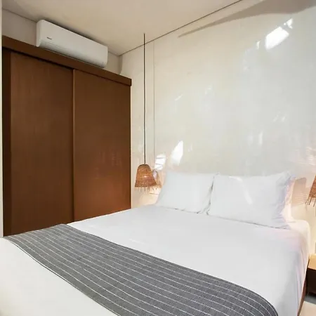 Villa Stunning 4br, Concierge Service, Gated, Paddle Court Tulum