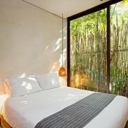 Stunning 4br, Concierge Service, Gated, Paddle Court * Tulum