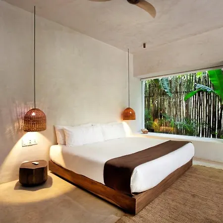 Stunning 4br, Concierge Service, Gated, Paddle Court Villa Tulum