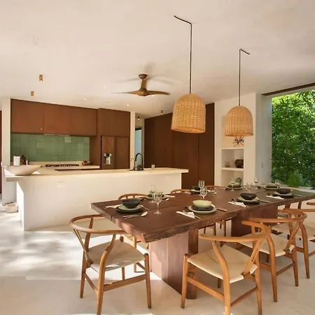 Stunning 4br, Concierge Service, Gated, Paddle Court Tulum