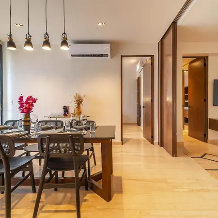 Holiday home Lux 2br With Rooftop Pool, Spa, Gym, Kids Playroom *