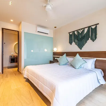 Lux 2br With Rooftop Pool, Spa, Gym, Kids Playroom *