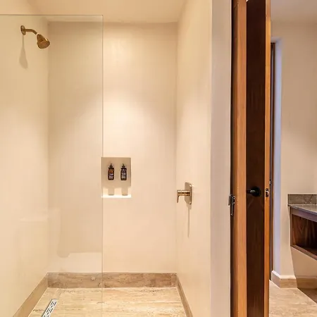 Holiday home Lux 2br With Rooftop Pool, Spa, Gym, Kids Playroom Tulum