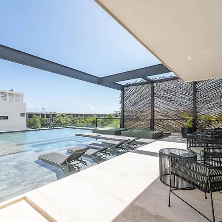 Holiday home Lux 2br With Rooftop Pool, Spa, Gym, Kids Playroom #229
