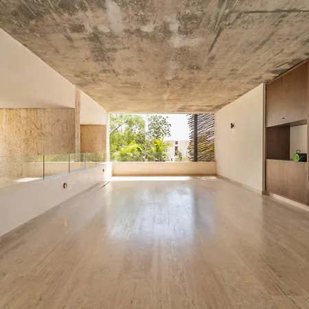Lux 2br With Rooftop Pool, Spa, Gym, Kids Playroom #229 *