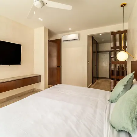2br Plunge Pool, Rooftop Pool, Gym, Kids Playroom Holiday home *