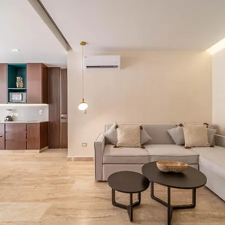 2br Plunge Pool, Rooftop Pool, Gym, Kids Playroom
