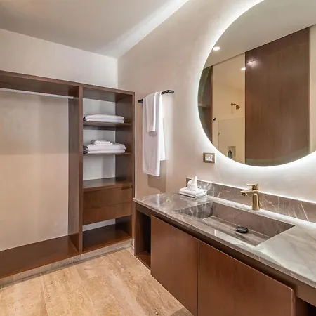 2br Plunge Pool, Rooftop Pool, Gym, Kids Playroom Holiday home