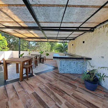 Pequeno Oasis Moderno En Kantuun * Tulum