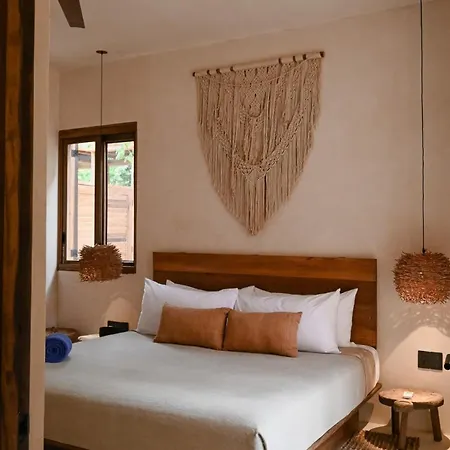 Holiday home Stylish 3br With Rooftop Plunge Pool, La Veleta