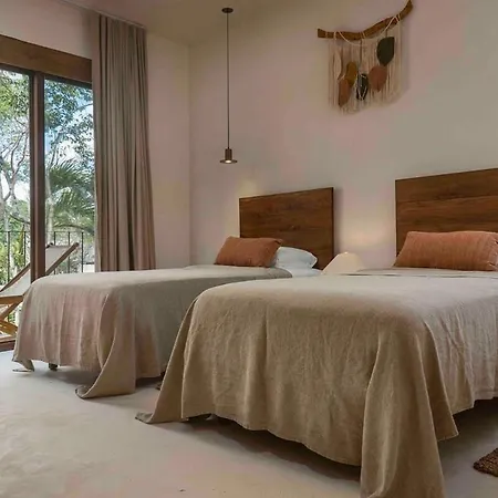 Stylish 3br With Rooftop Plunge Pool, La Veleta Holiday home Tulum