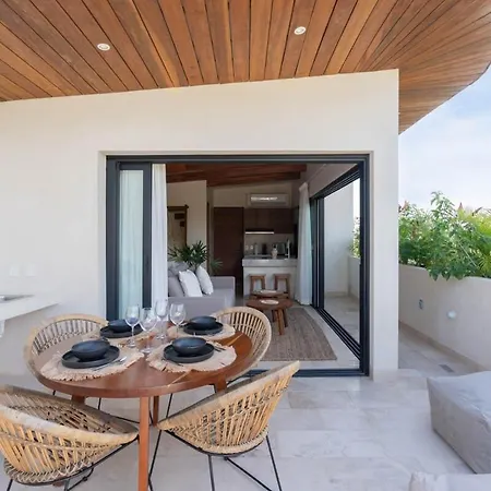 Dual Penthouses 4br - Rooftop Pool Concierge Service Apartment *