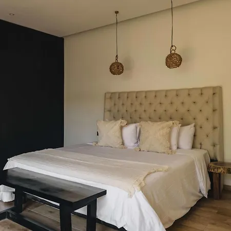Holiday home Luxe 8br Double Villa, Gated, Patio & Pool