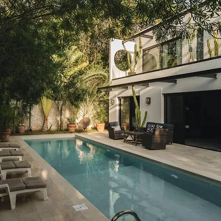 Holiday home Luxe 8br Double Villa, Gated, Patio & Pool Tulum