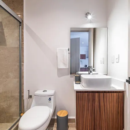 Сasa de vacaciones King With Balcony, Gym, Rooftop Pool *