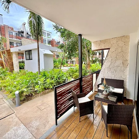 Chic 2br Condo, Private Jacuzzi And 2 Free Bikes