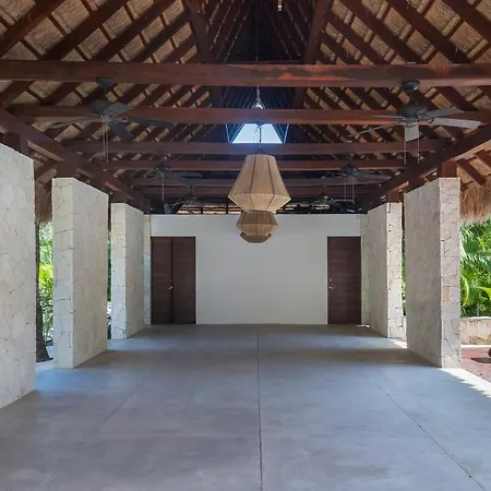 Villa 4br Jacuzzi Private Pool Gated Community Tulum
