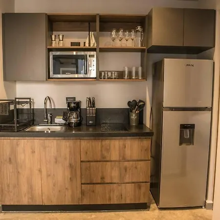 Apartment Great Location, New, 1br 4 Ppl *