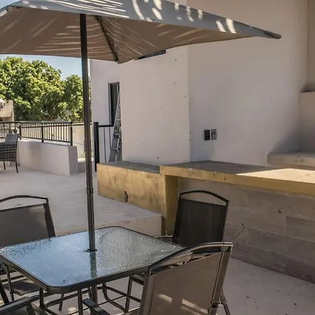 Great Location, New, 1br 4 Ppl Apartment