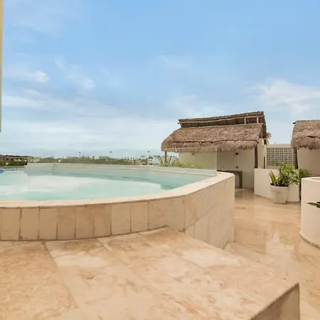 4 Pax Luxury Pool Acces