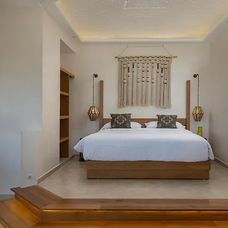 Hotel Mantaray 5*