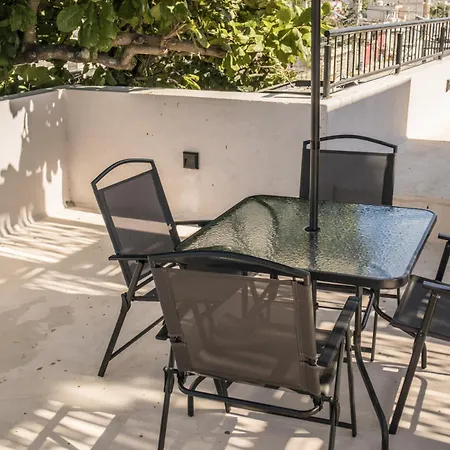 1 Bedroom In Downtown Walking Distance From Bars Apartment Tulum