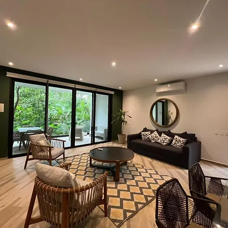 Holiday home Oasis Yaaxlum
