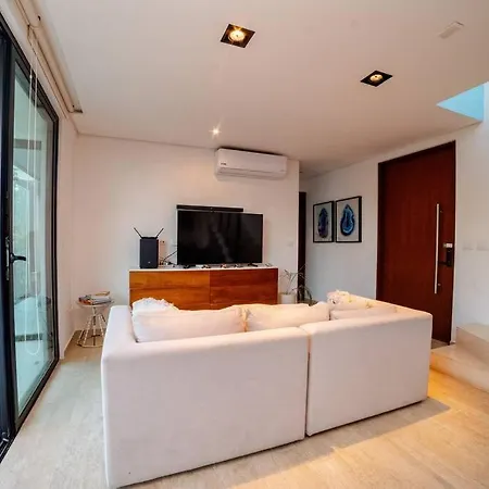 Luxury Penthouse - Panoramic *