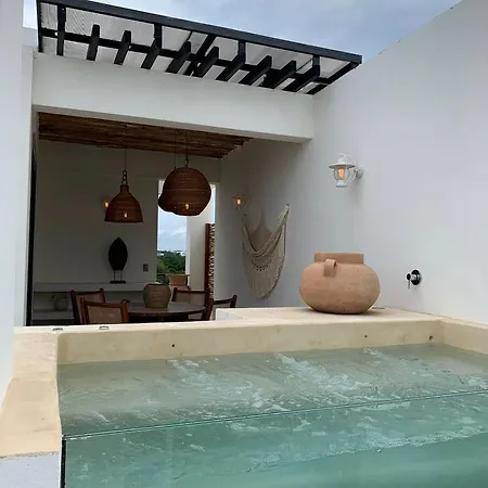 Designer Ph Private Pool Apartment *