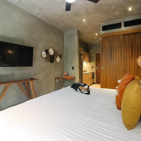 Luxury With Rooftop Pool In Location Apartamento