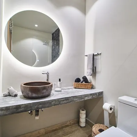 Luxury With 2 Pools, Open Terraces And Sun Deck *