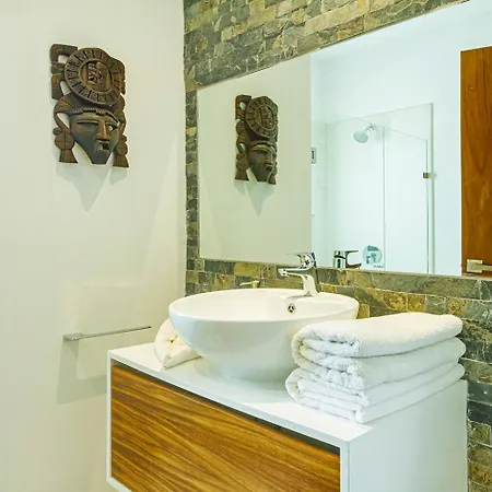 Amazing Pool In Yaaxlum 201 Apartment