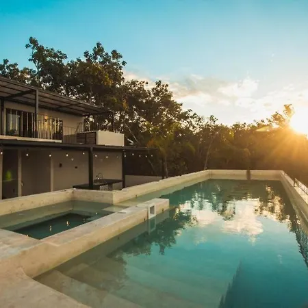 Georgous With Balcony And Swimming Pool Apartment *