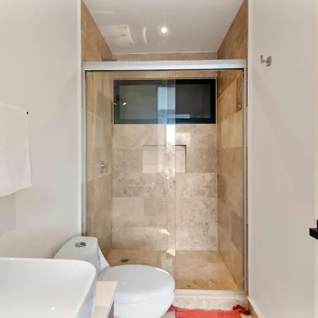 Amplio Y Comodo, 2 Hab, 2banos, Great Amenities
