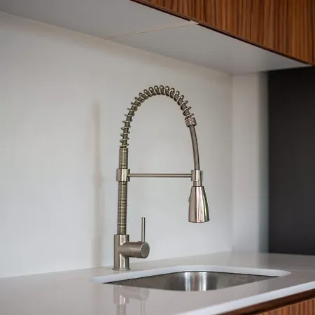 Amplio Y Comodo, 2 Hab, 2banos, Great Amenities Apartment *