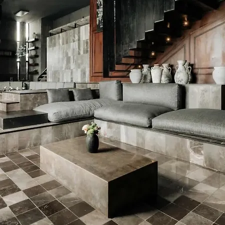 Apartment Barneys Ny Black Penthouse With Pool *