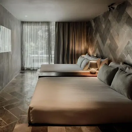 Barneys Ny Silver With Pool * Tulum