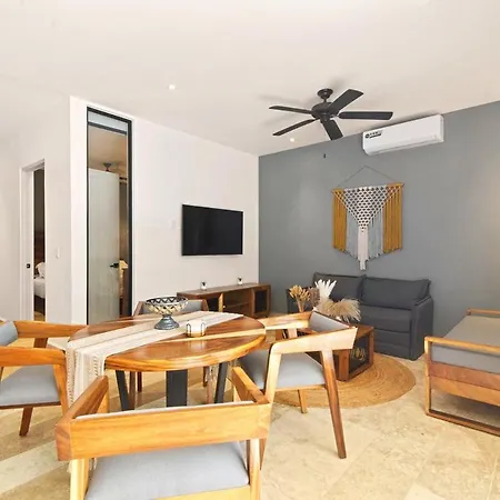 Apartment Private Pool1 Full Br 2sofabedsamenities *