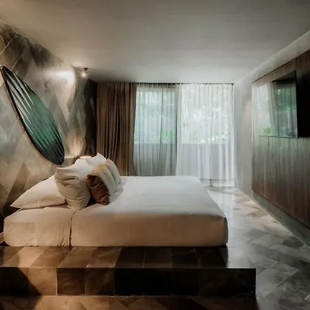 Barneys Ny Gold - Pool - Concierge Holiday home *
