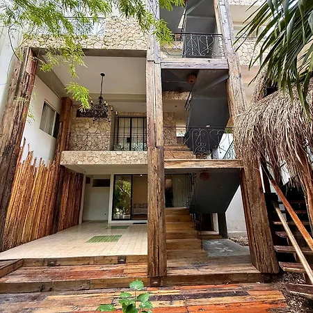 Xscapetulum Tulum
