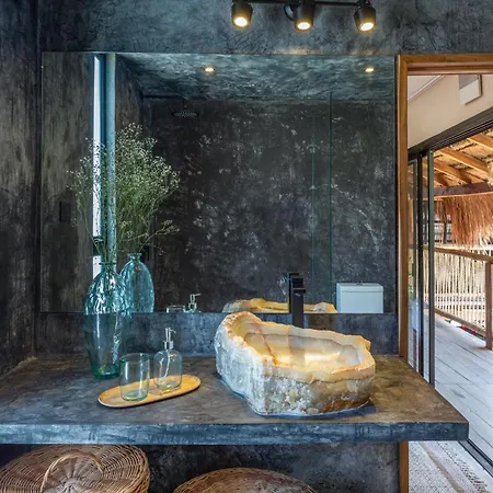 Hostel Meteora & Coffeehouse Tulum