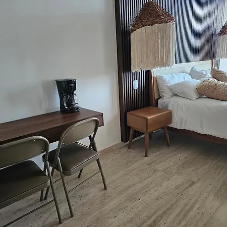 Apartment 2 Bedroom In Mistiq Gardens With Pool And Gym *