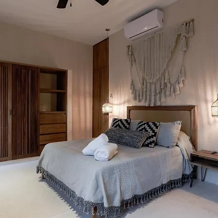 Sunset Serenity - Amply Private Terrace & Pool & Gym & Club Access Apartamento